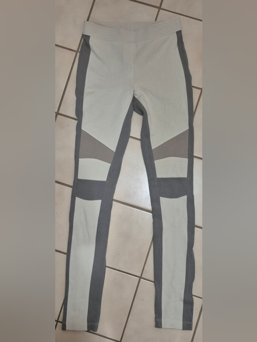 BCBGMAXAZRIA Kervin Oatmeal Grey Colorblock Leggings XXS